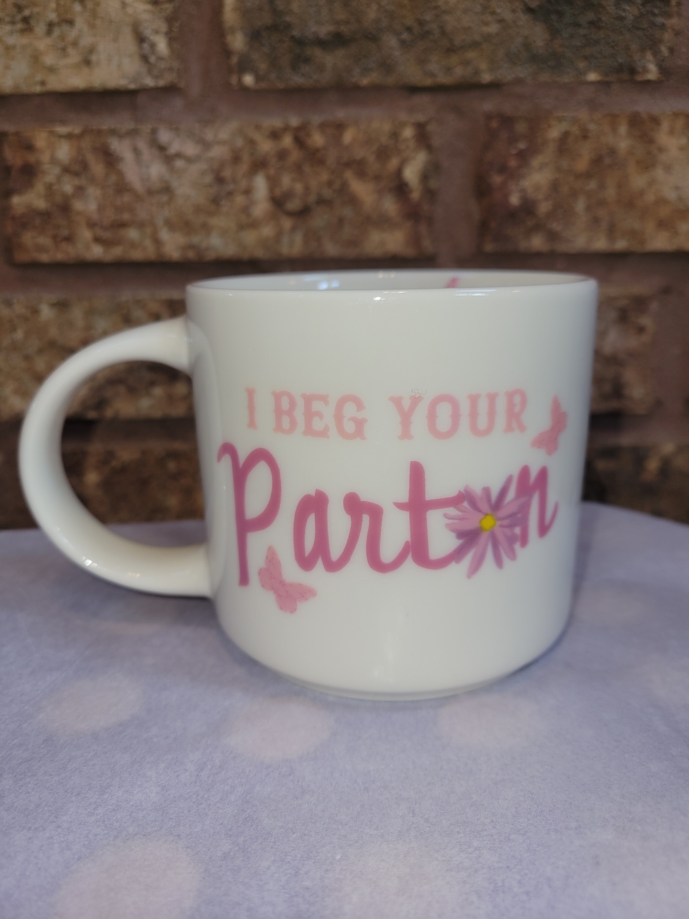 Dolly Parton I Beg Your Pardon 16 oz Mug Floral NEW